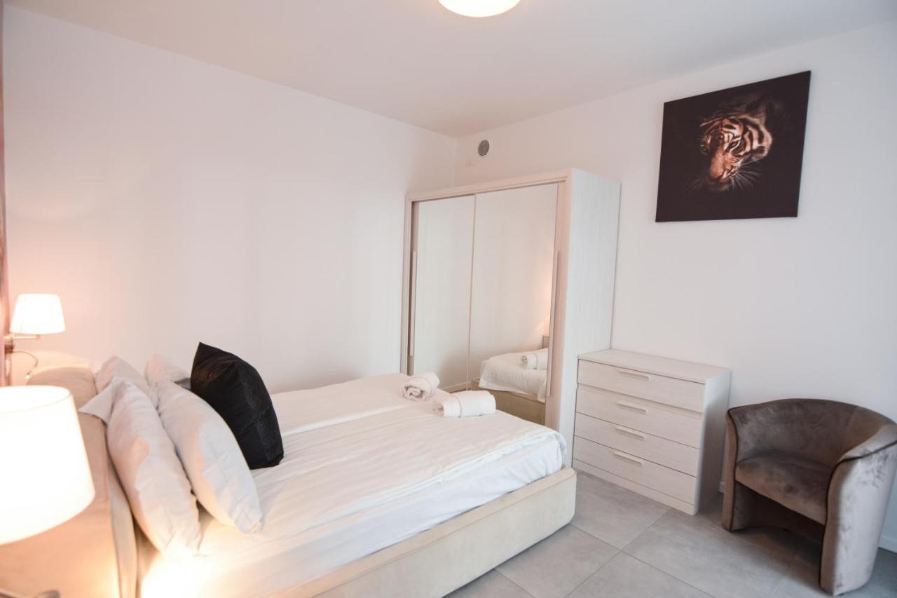 Sunset Lodge - Enjoy Holiday Γκάρντα Εξωτερικό φωτογραφία