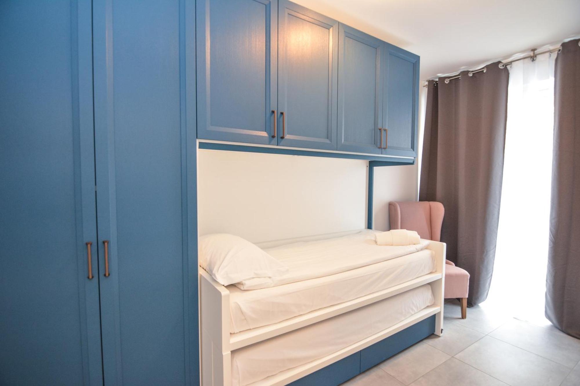 Sunset Lodge - Enjoy Holiday Γκάρντα Εξωτερικό φωτογραφία